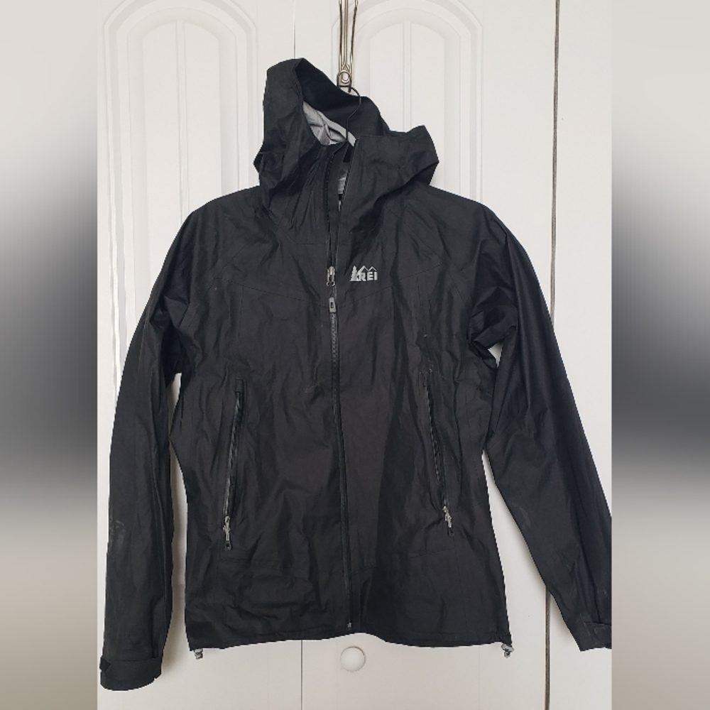EUC REI Women's Rain Jacket Black Medium